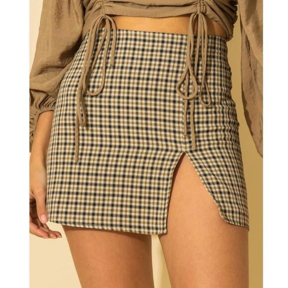 NWT Boutique Plaid Slit Mini Skirt - Picture 1 of 6